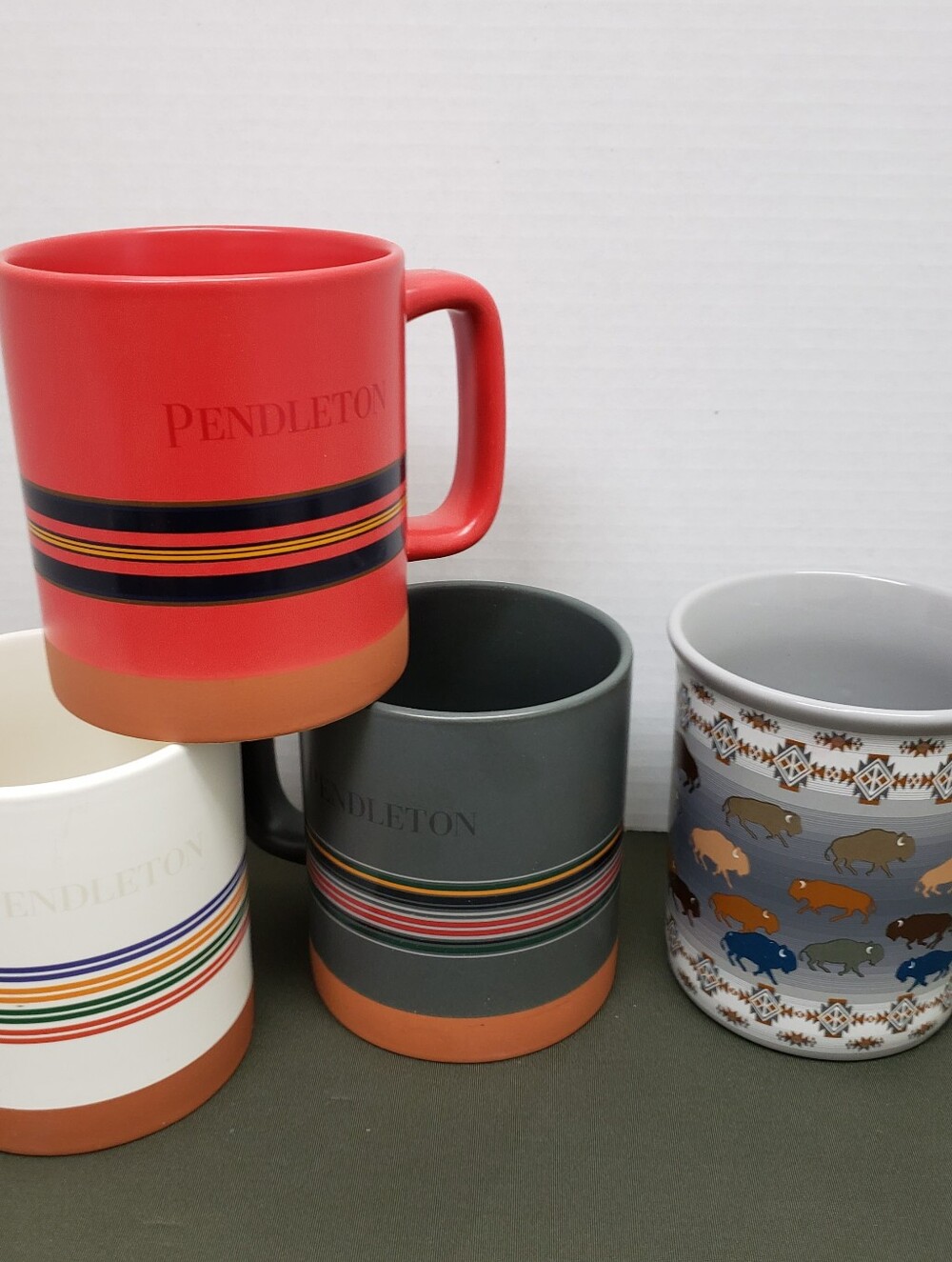 4 Pendleton Woolen Mills Coffee Mug Three Stripe & One Buffalo Pattern Cups